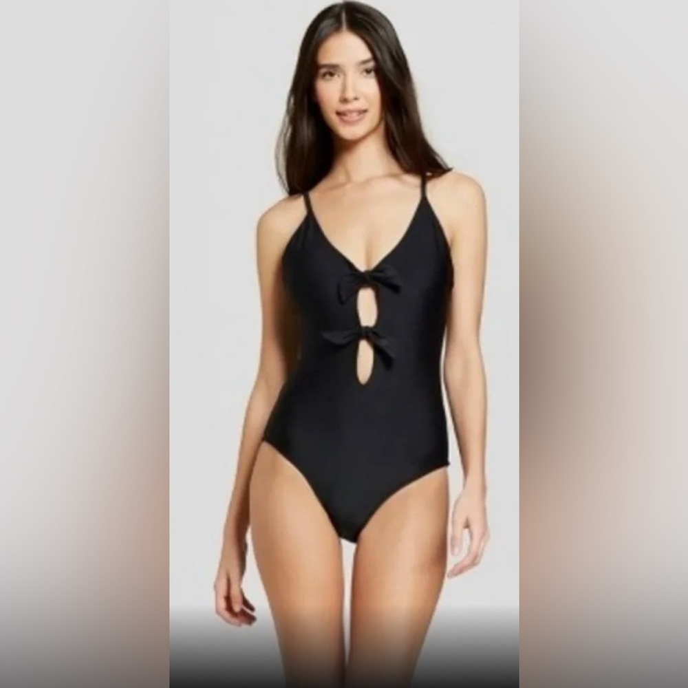 Vanilla/Beach double knot front one piece